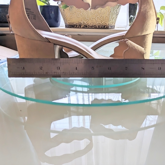 Pennington's, Scalloped edge, vegan, block heel sandals. - Picture 9 of 16